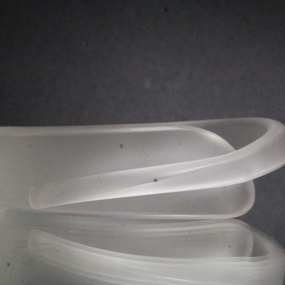 French Couture Frosted Lucite Resin Geometric Scuptural Studio Bangle Bracelet - Picture 7 of 11